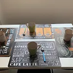 Chez Nous * Rom